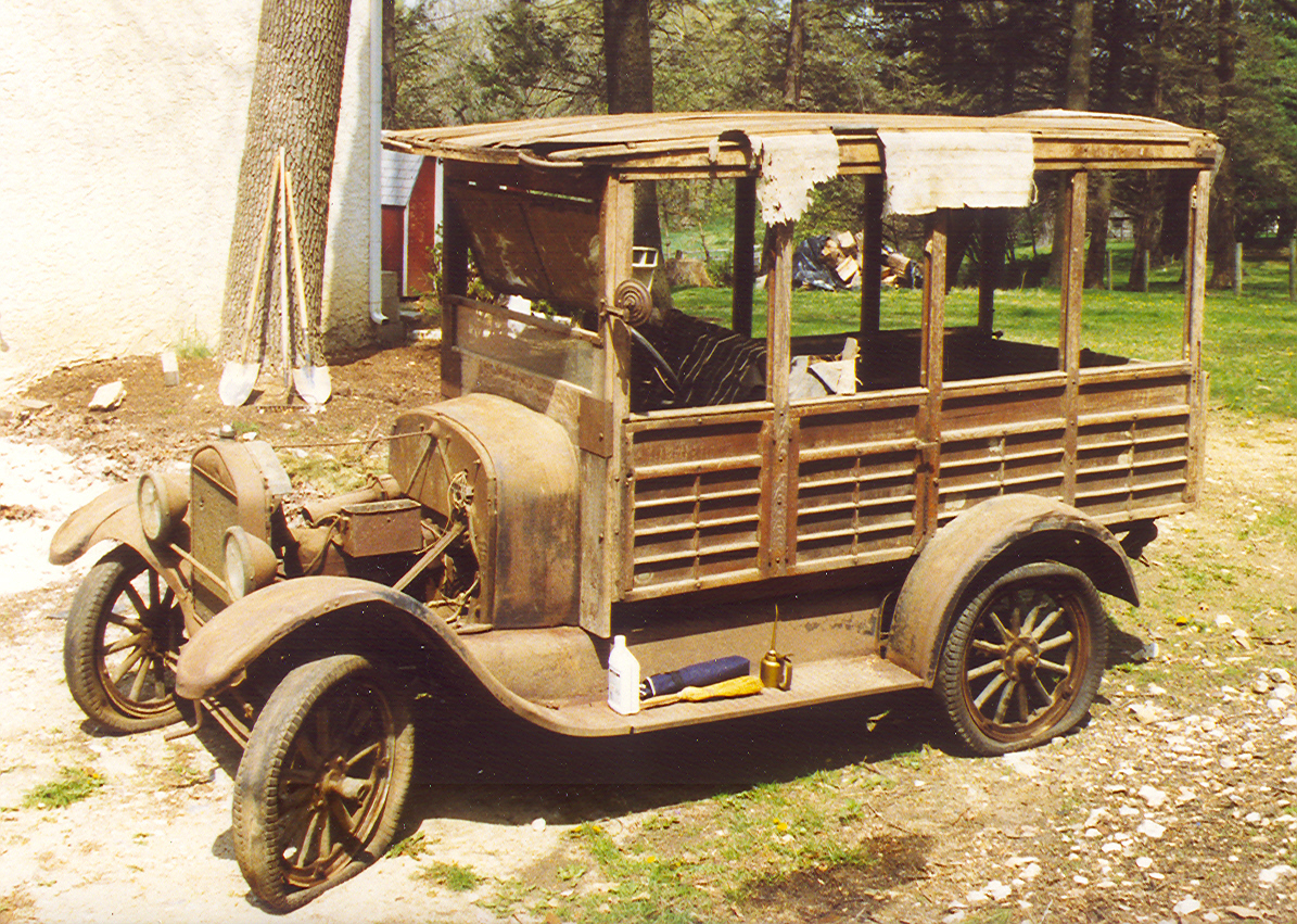 1927 T woodie